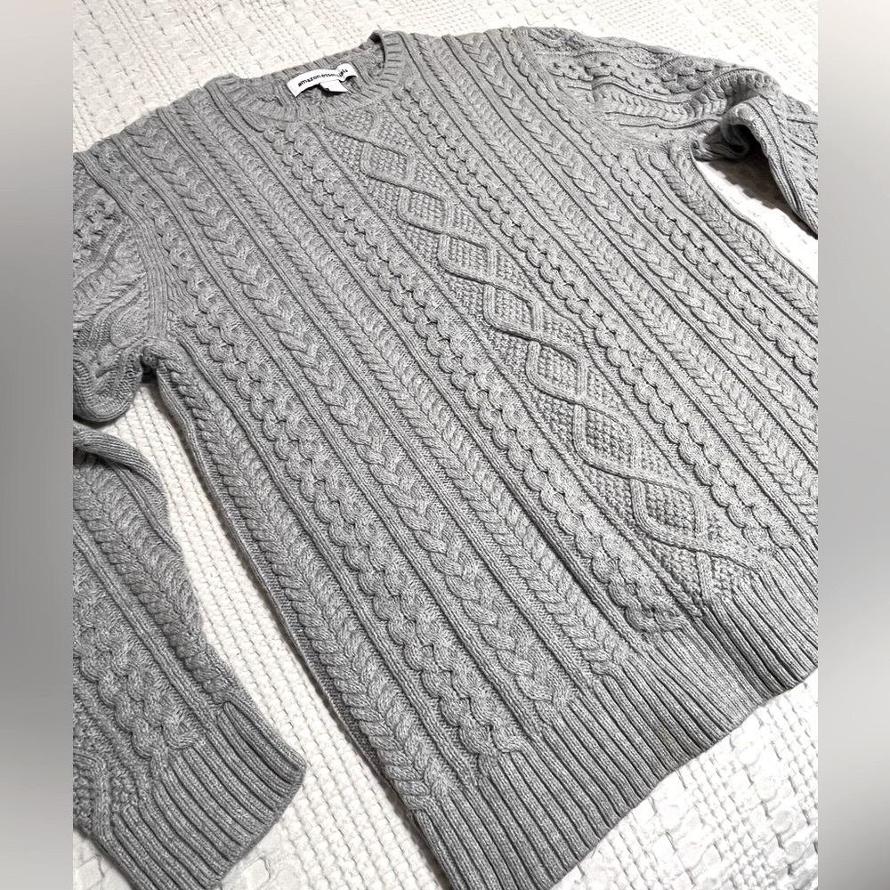 Sweater - GRAY Amazon Essentials - LARGE